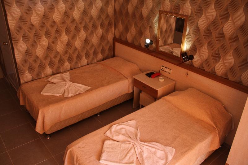 Saturn Hotel Kusadasi Exterior photo
