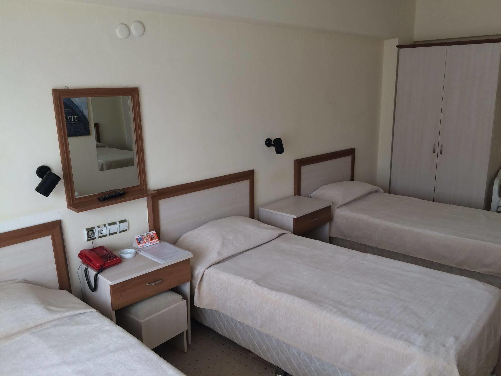 Saturn Hotel Kusadasi Exterior photo
