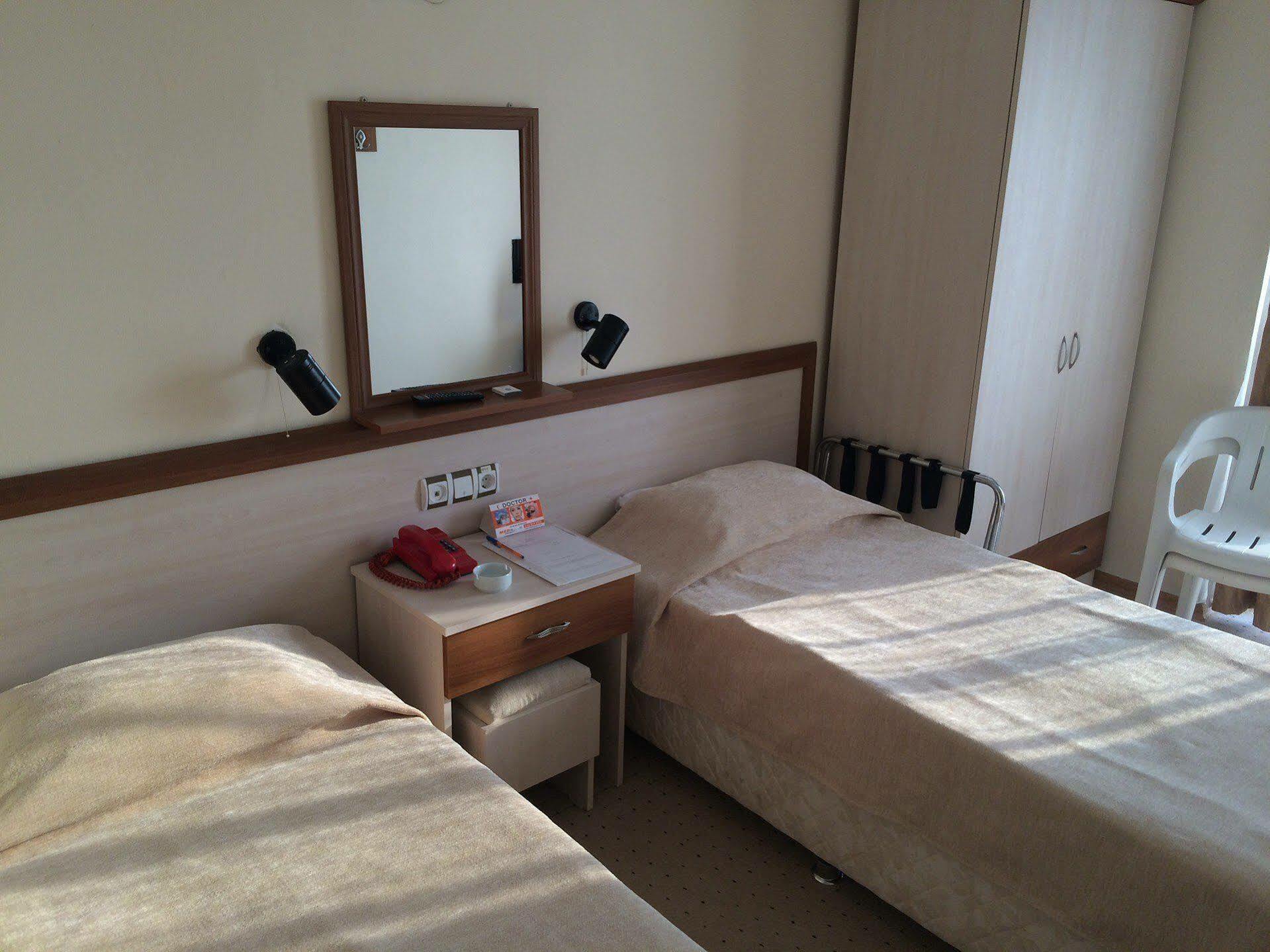 Saturn Hotel Kusadasi Exterior photo